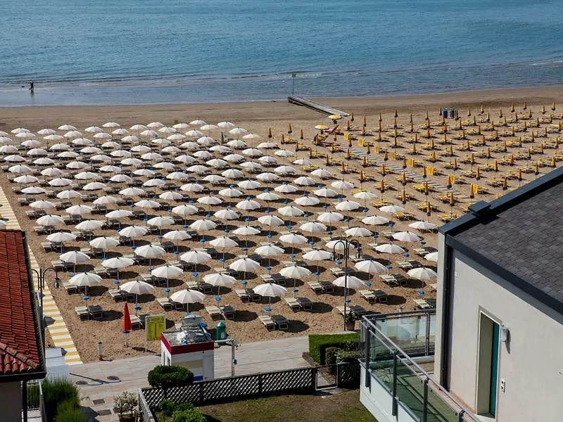 Hotel Umberto Лидо-ди-Езоло