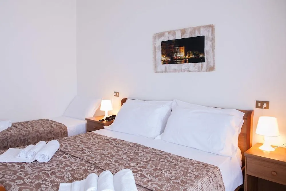 Hotel Umberto Лидо-ди-Езоло